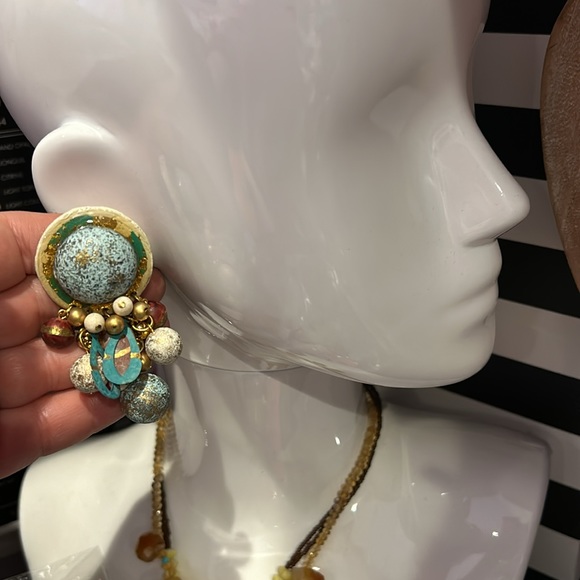 Vintage ‘80s IKARAMI Neutral Cream Turquoise Patina Earrings-Boutique - Picture 6 of 6
